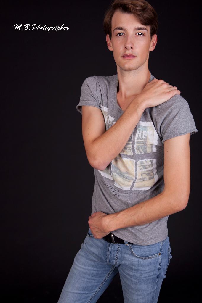 Male model photo shoot of AntonyG