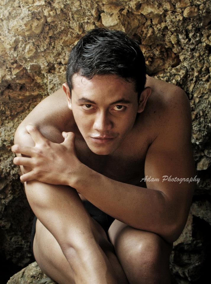 Male model photo shoot of roygano
