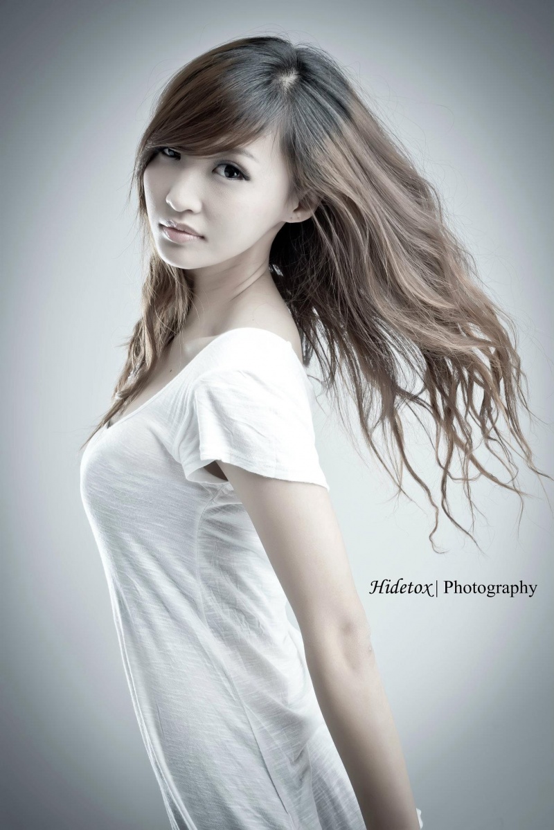 Female model photo shoot of Jasmineosw