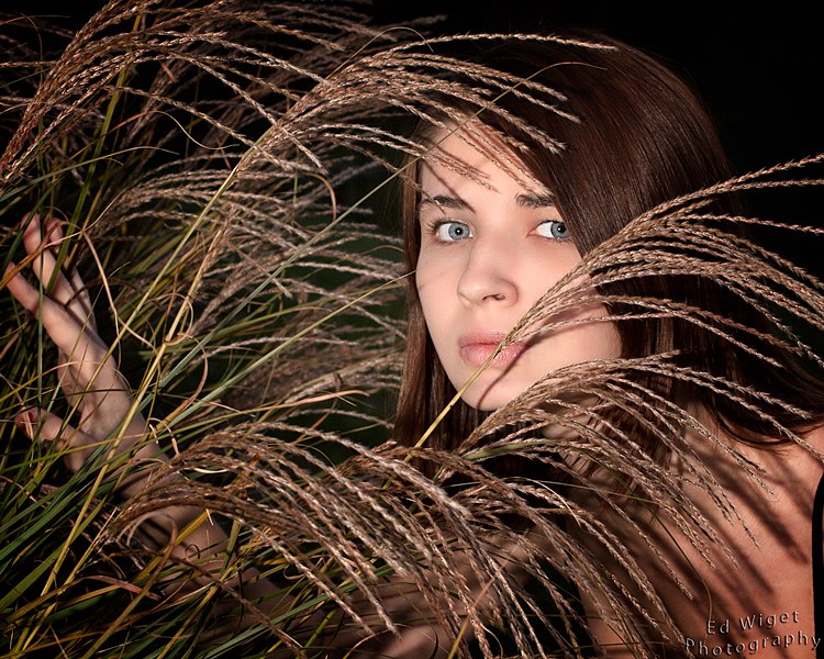 Female model photo shoot of Lynn Poe in Ft. Wright, KY