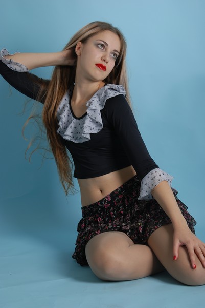 Female model photo shoot of SuzanneHx