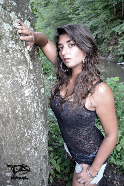 Female model photo shoot of Alexa Russ