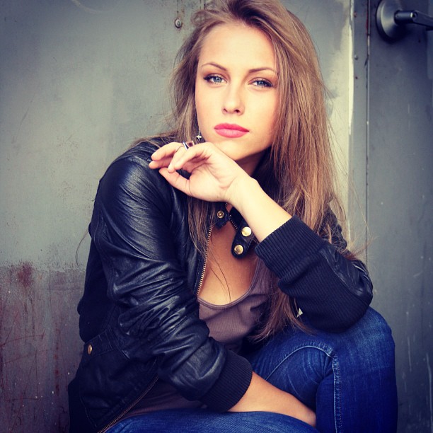 Female model photo shoot of Inna Gorelova