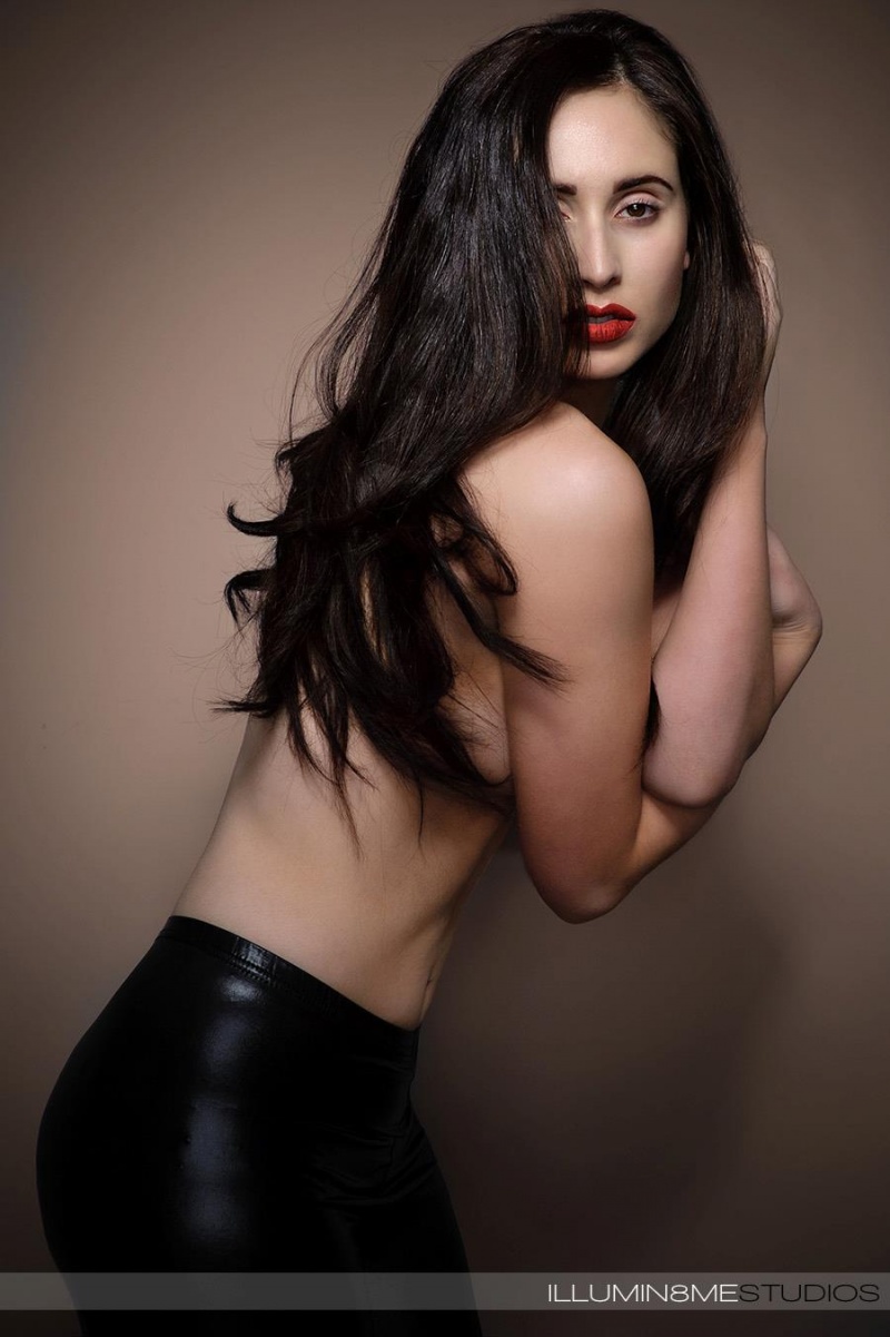 Female model photo shoot of Jolina O Hair by illumin8me photography