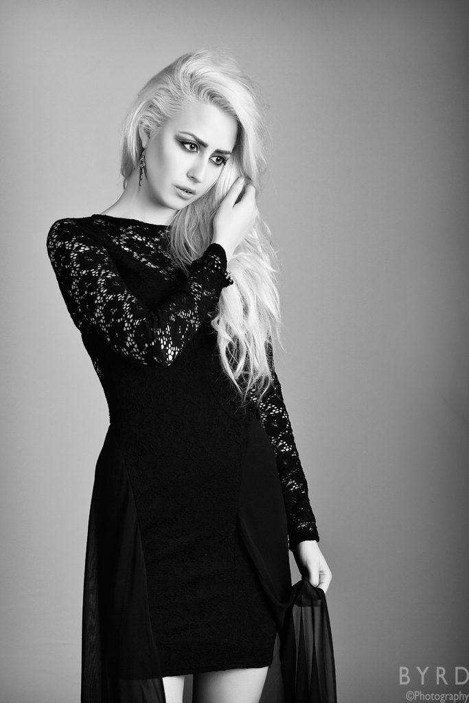 Female model photo shoot of Lauren Byrne by Gareth Byrd