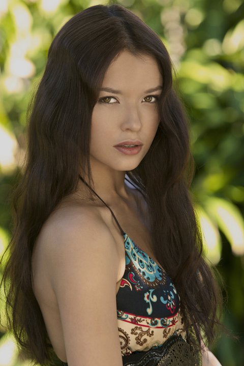 Female model photo shoot of Alejandra Rodas Make up