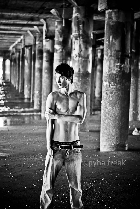 Male model photo shoot of Christian Capes
