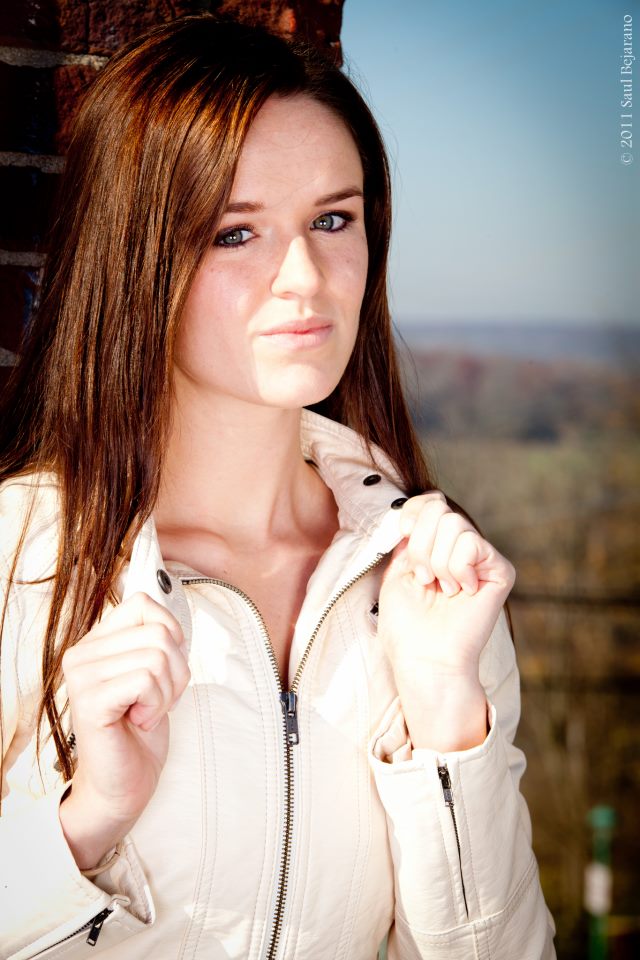 Female model photo shoot of Stephanie field by Coyote Pro Photography in Clarksville