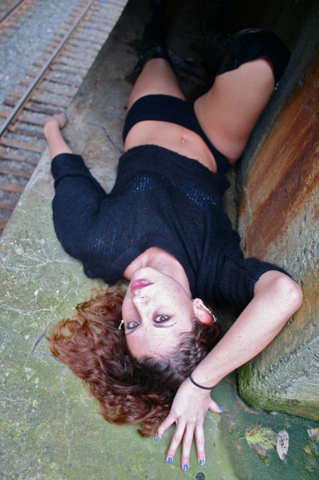Female model photo shoot of Jena Wright