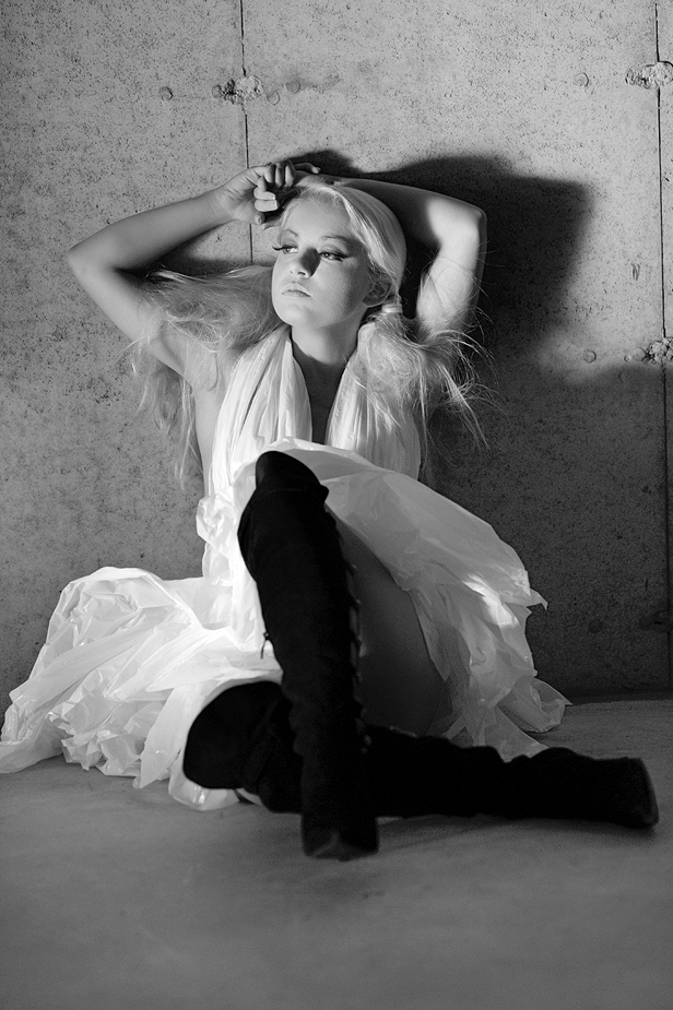 Female model photo shoot of natasha kravtsova