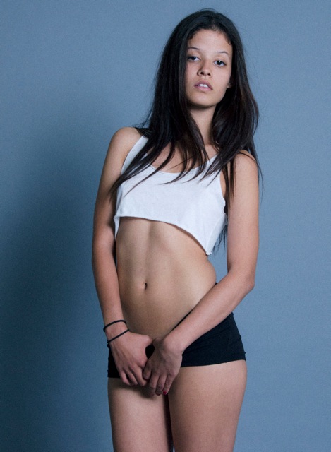 Female model photo shoot of Tayonia LoMax