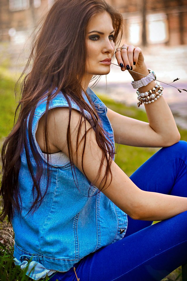 Female model photo shoot of annamariayr in Poland