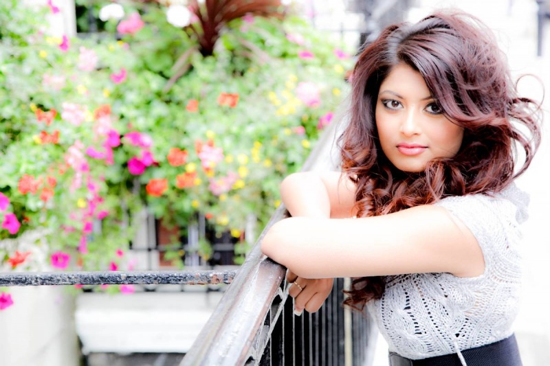 Female model photo shoot of Darshana C