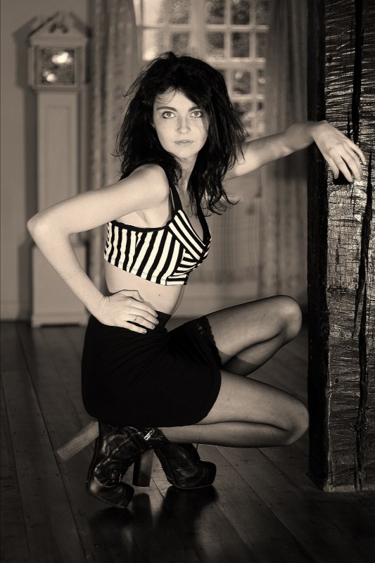 Female model photo shoot of Rebecca Mullen
