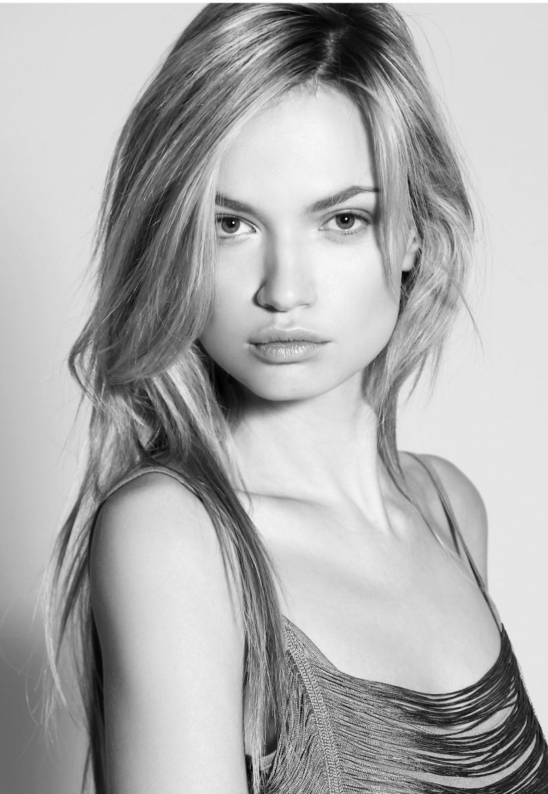 Female model photo shoot of Tatiana Barbashova in Milano