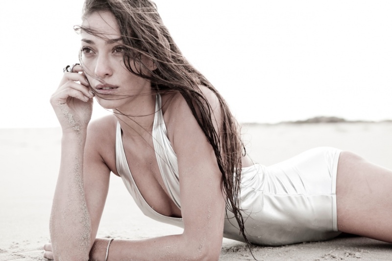 Female model photo shoot of Monica Meneses Mendes in New York