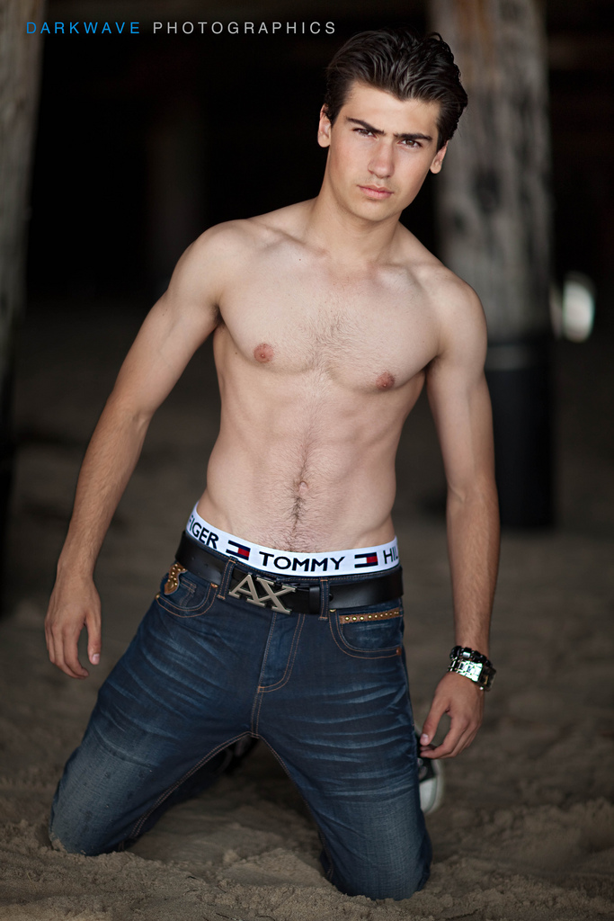 Male model photo shoot of Aris Barbini