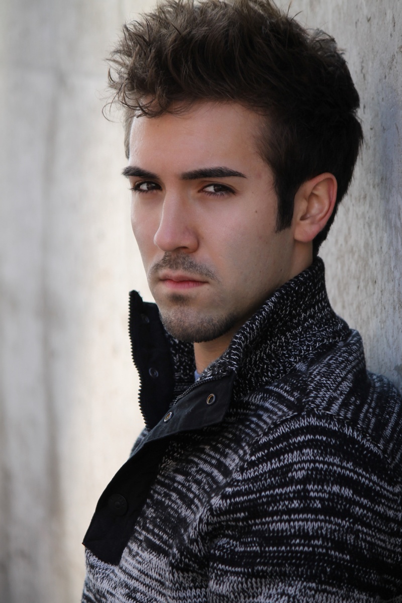 Male model photo shoot of Roberto Valentin by mboshphoto