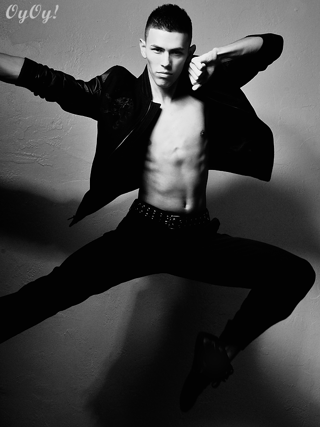 Male model photo shoot of Adrian Reyes in Miami, FL