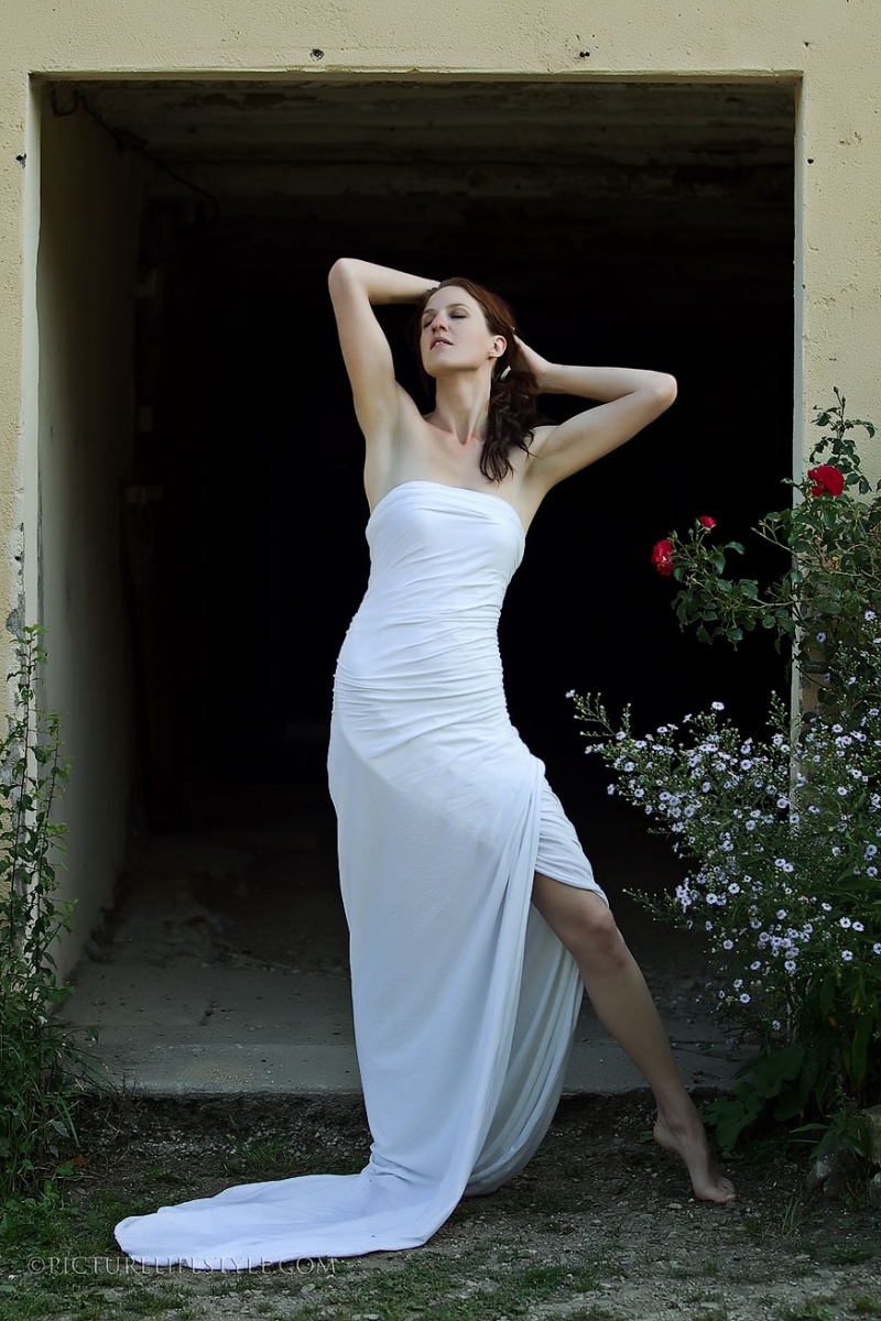 Female model photo shoot of Femke Ceres