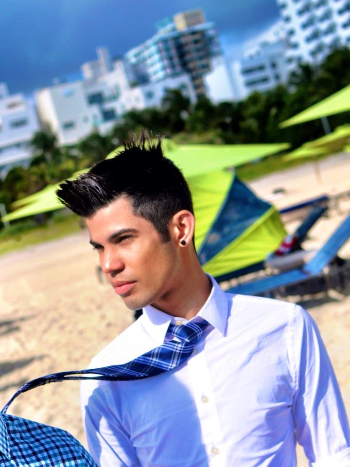 Male model photo shoot of Tony Peraza in Miami Beach