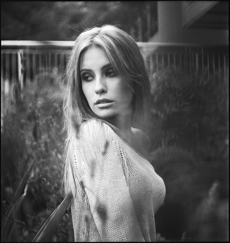 Female model photo shoot of Sylwia Balinska