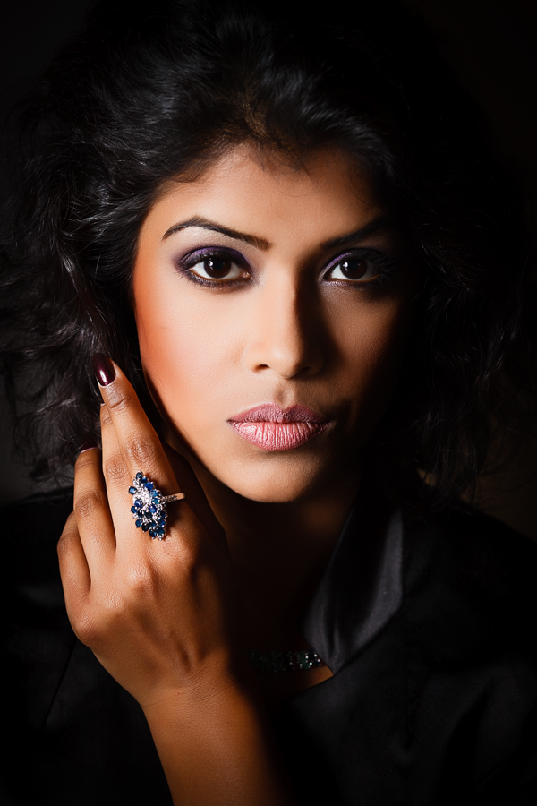 Female model photo shoot of geeta amrita by Leighsphotos