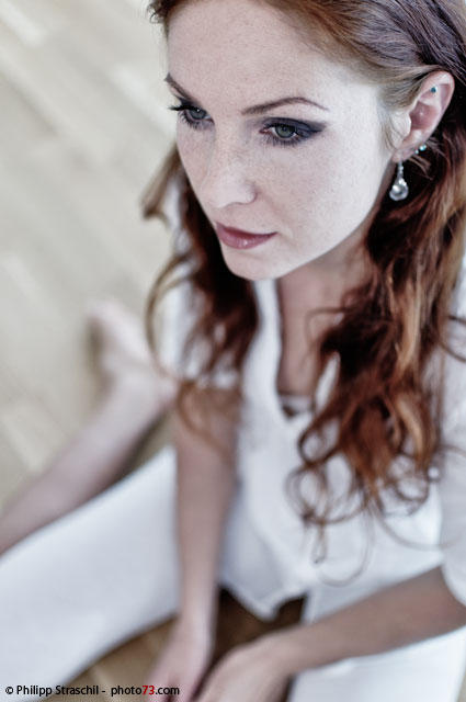 Female model photo shoot of OlyaElfe Redhead