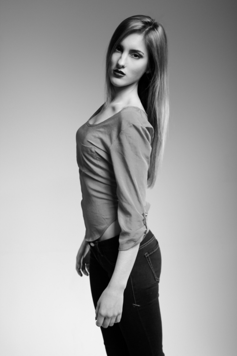 Female model photo shoot of Emily Gouthier