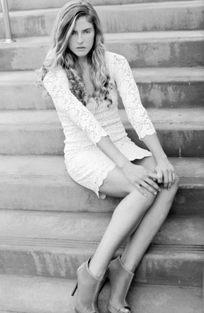 Female model photo shoot of Christina Toth