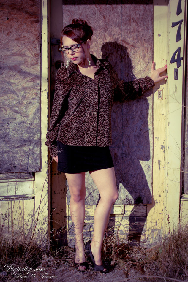 Female model photo shoot of Reannon Earhart by DigitalTSP in Sarnia Ontario