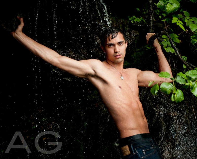 Male model photo shoot of Evan Keanaaina by Ashley Gompert