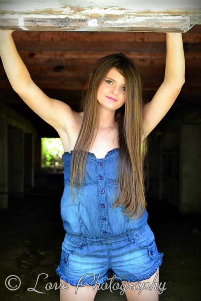 Female model photo shoot of - Courtney Nichole - in Alabama