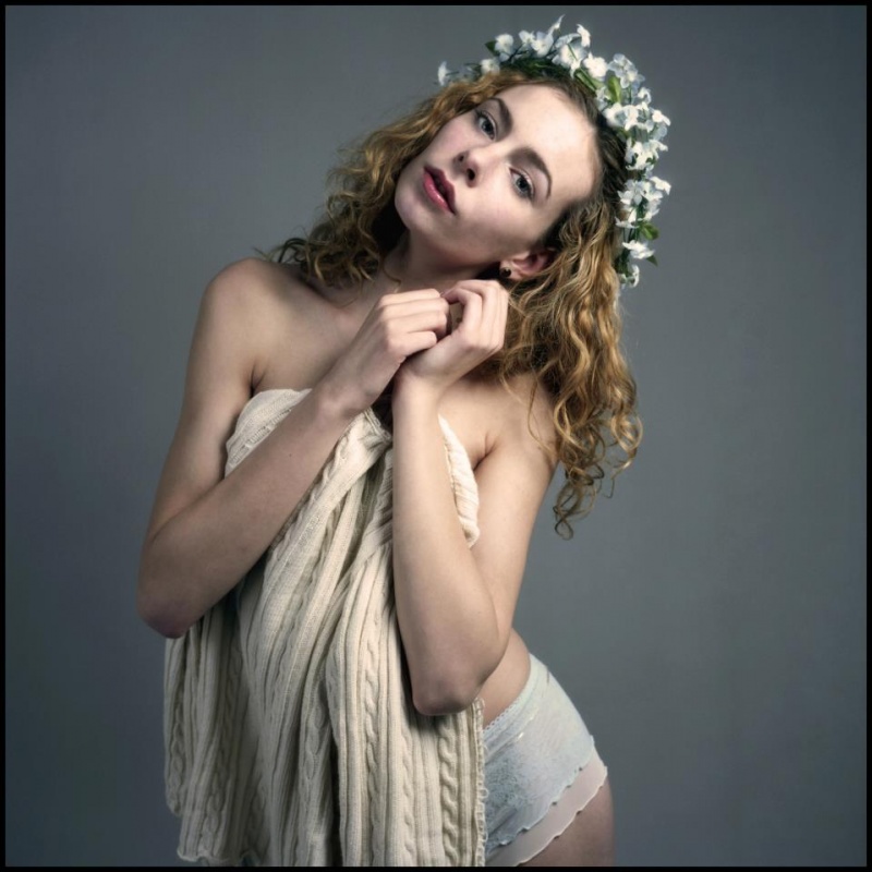 Female model photo shoot of Anna Asero