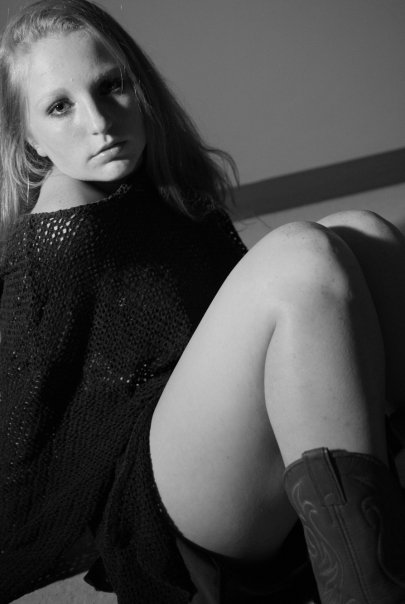 Female model photo shoot of RebeccaSenisi