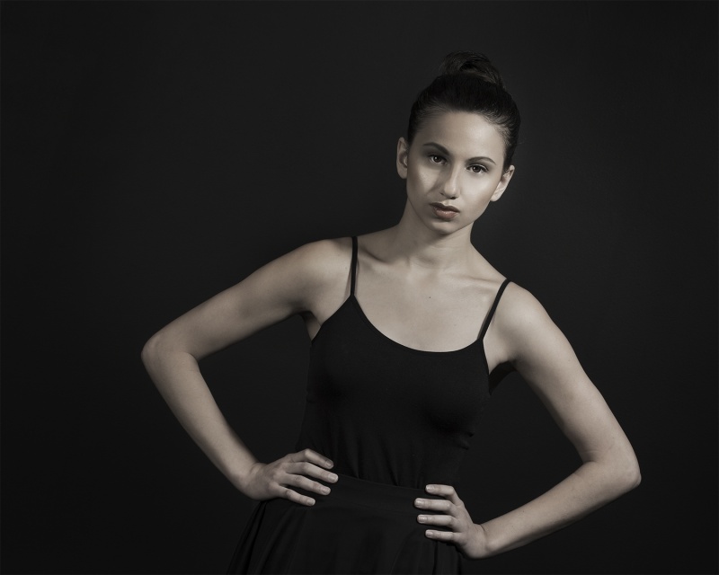 Female model photo shoot of Olivia95 by Matthew Dumouchel