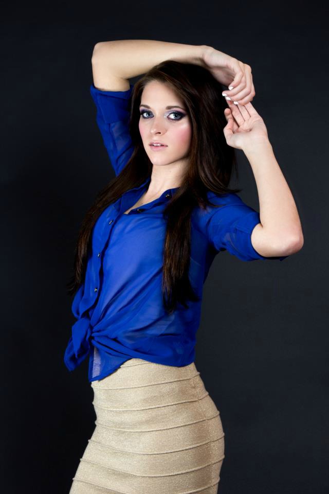 Female model photo shoot of Jessieowens15