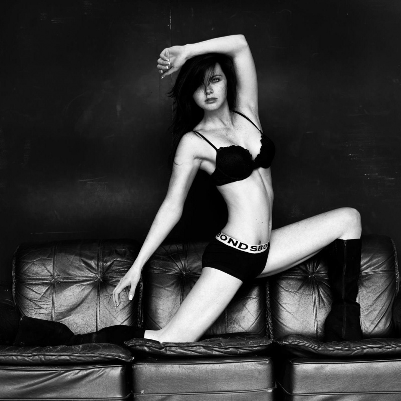Female model photo shoot of Deirdre Crossan in Koukei Studio