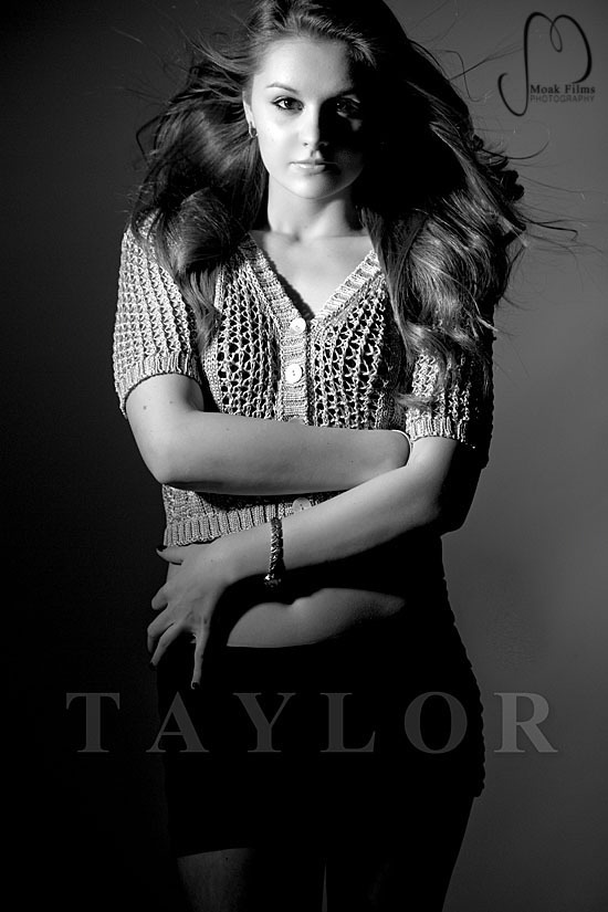 Female model photo shoot of TayMarie Foster