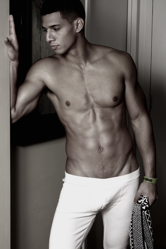 Male model photo shoot of Jonathan Sepulveda by rltjrphotography