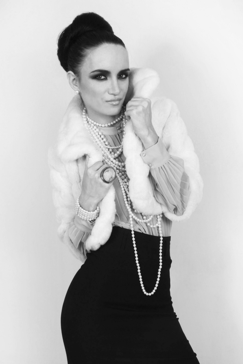 Female model photo shoot of Lana Light by Stargaze Photography