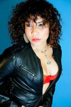 Female model photo shoot of NativeBeautie