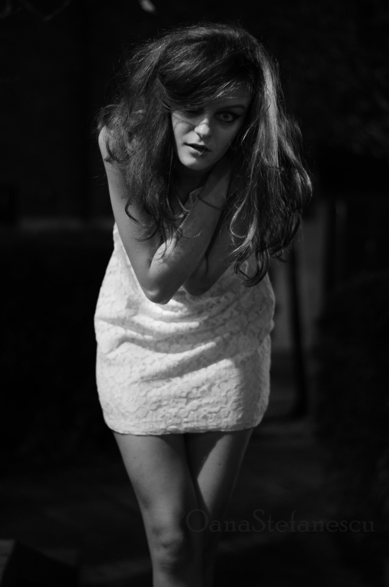 Female model photo shoot of Vanessa Wolfe