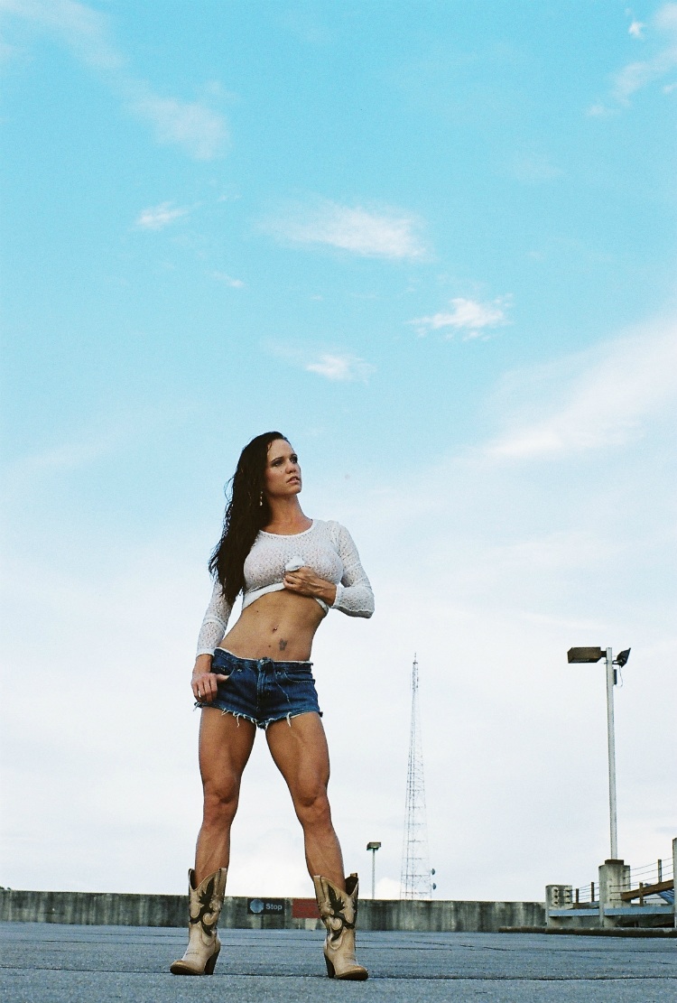 Female model photo shoot of Miss Korie Lee in Baton Rouge