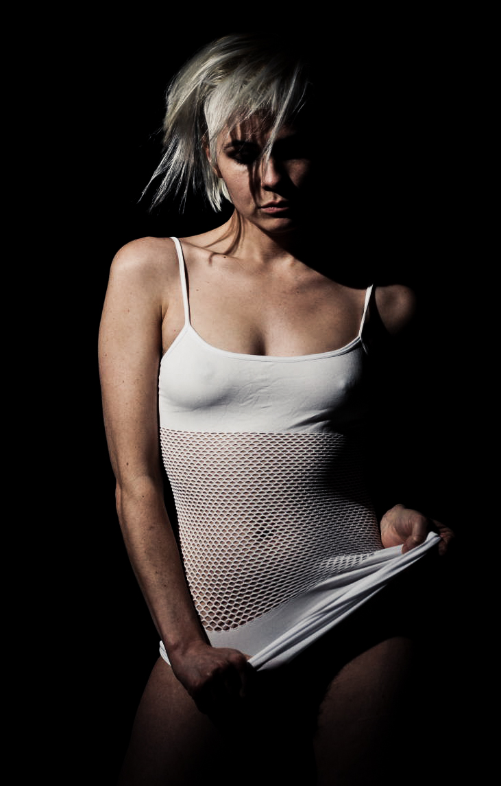 Female model photo shoot of Isola August by - HokusFokus -