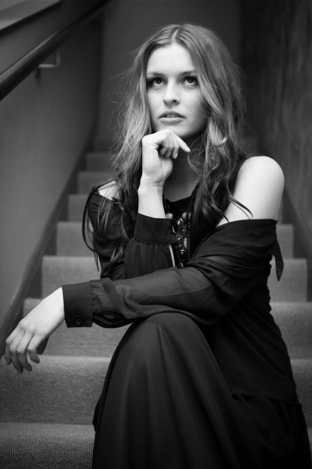 Female model photo shoot of Rebecca Sanderson