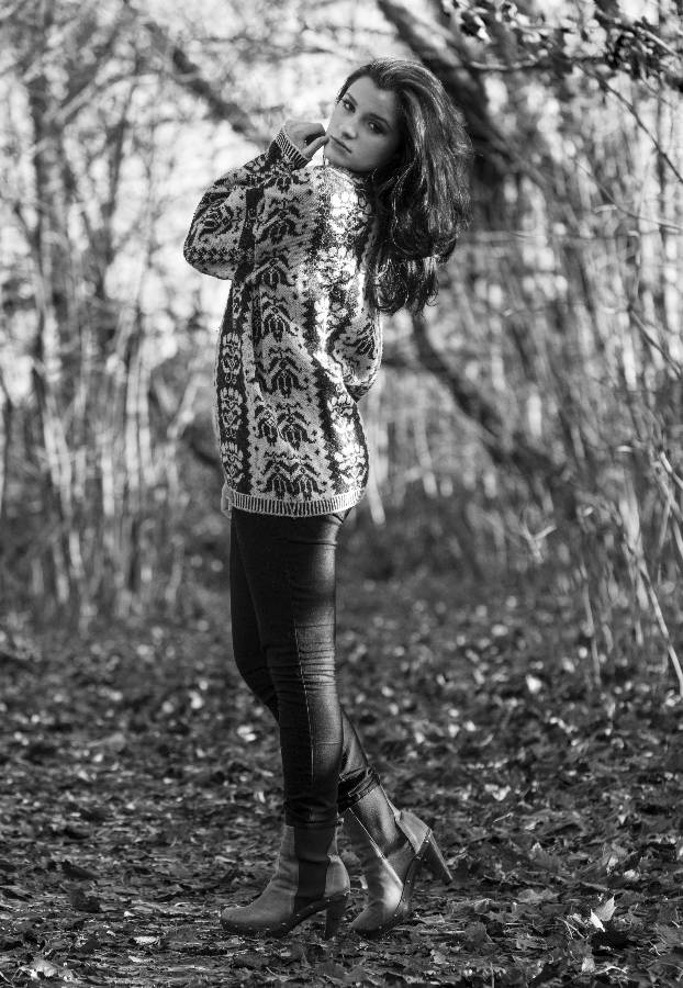 Female model photo shoot of Sarah Jessica H by Phjenny