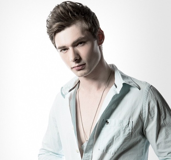 Male model photo shoot of NicholasClarke by Shaun Simpson