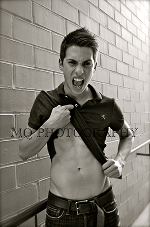 Male model photo shoot of Joshua Vera