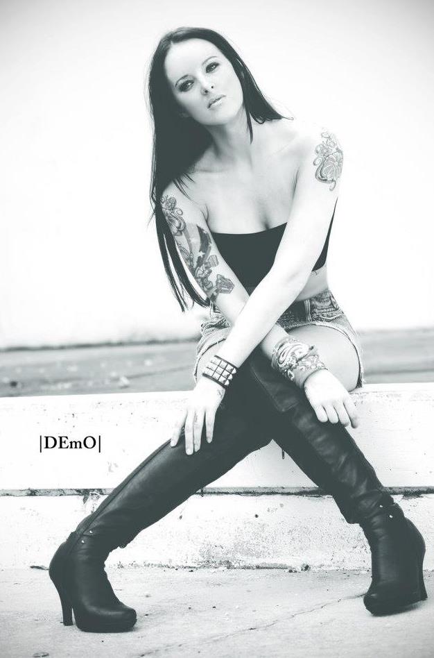 Female model photo shoot of Kylee Dee by Dustin McClease